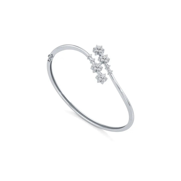 Chic 4-Floret Bloom Diamond Bracelet